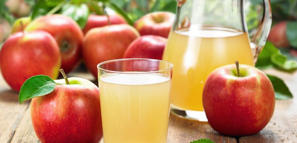 Apfelsaft frisch gepresst vom Bauernhof Steegmaier in Ludwigsburg, Kornwestheim, Stuttgart